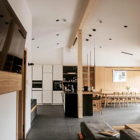 Rottenhoefer Retreat Penthouse דירה *