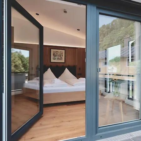 Rottenhoefer Retreat Penthouse דירה