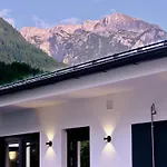 Rottenhoefer Retreat Penthouse شقة