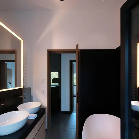 Rottenhoefer Retreat Penthouse Apartment *